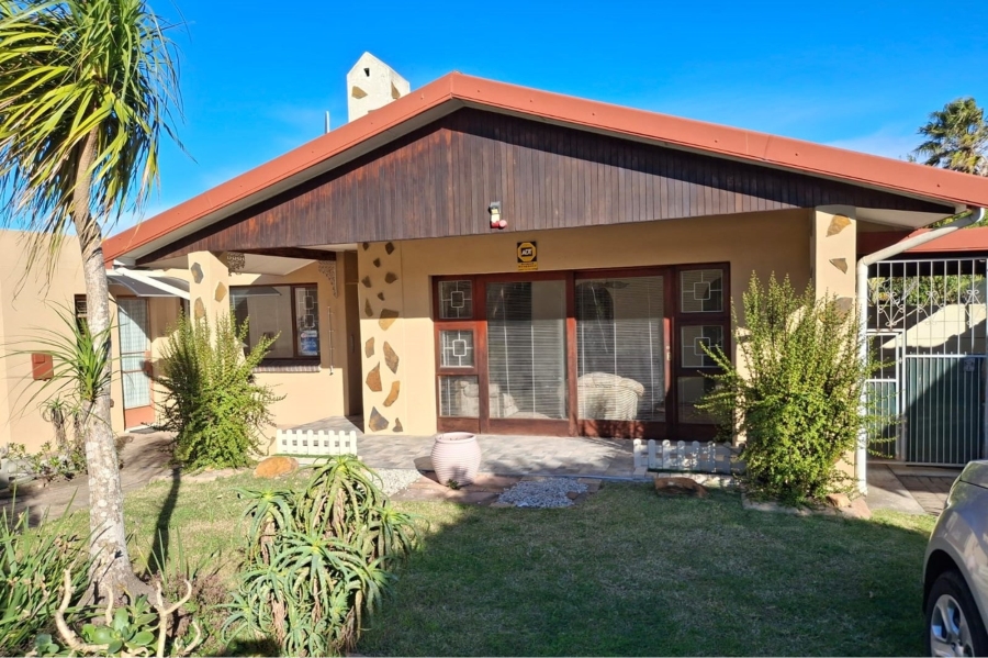 4 Bedroom Property for Sale in Kabega Park Eastern Cape